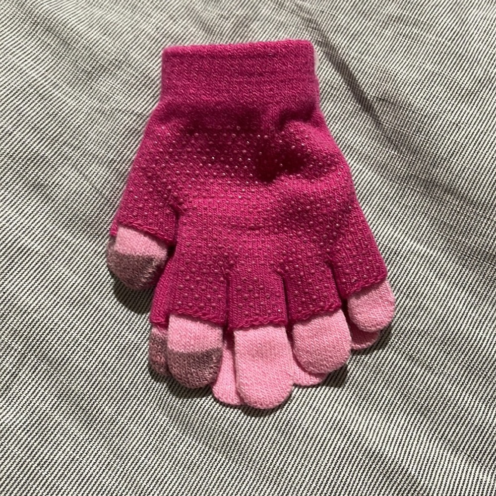 Pink cat & jack glove